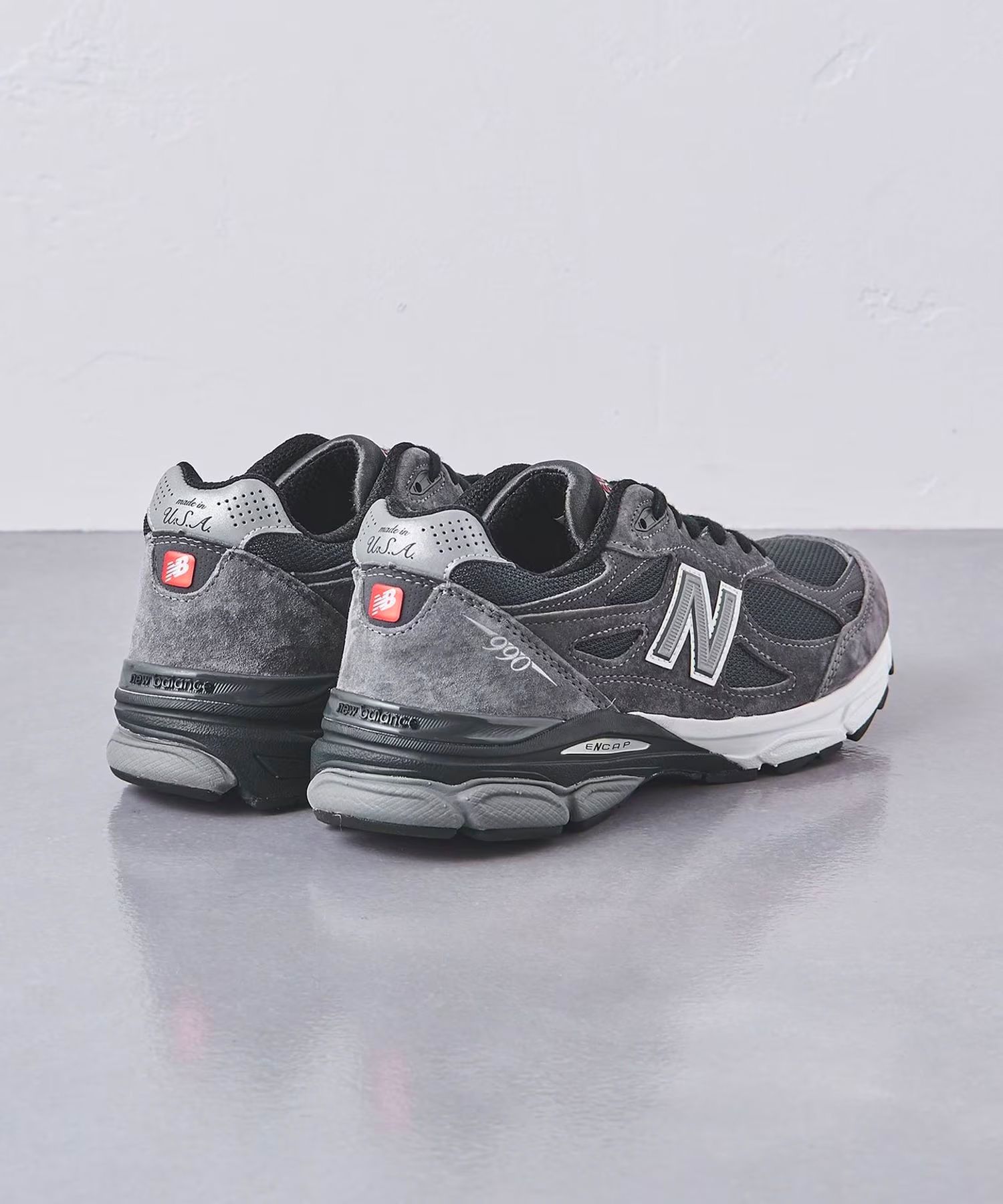 UNITED ARROWS Reunite with New Balance on the 990v3 | House of Heat°