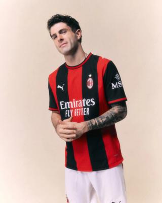Christian Pulisic for AC Milan 26/27 Home Kit. Photo via AC Milan.