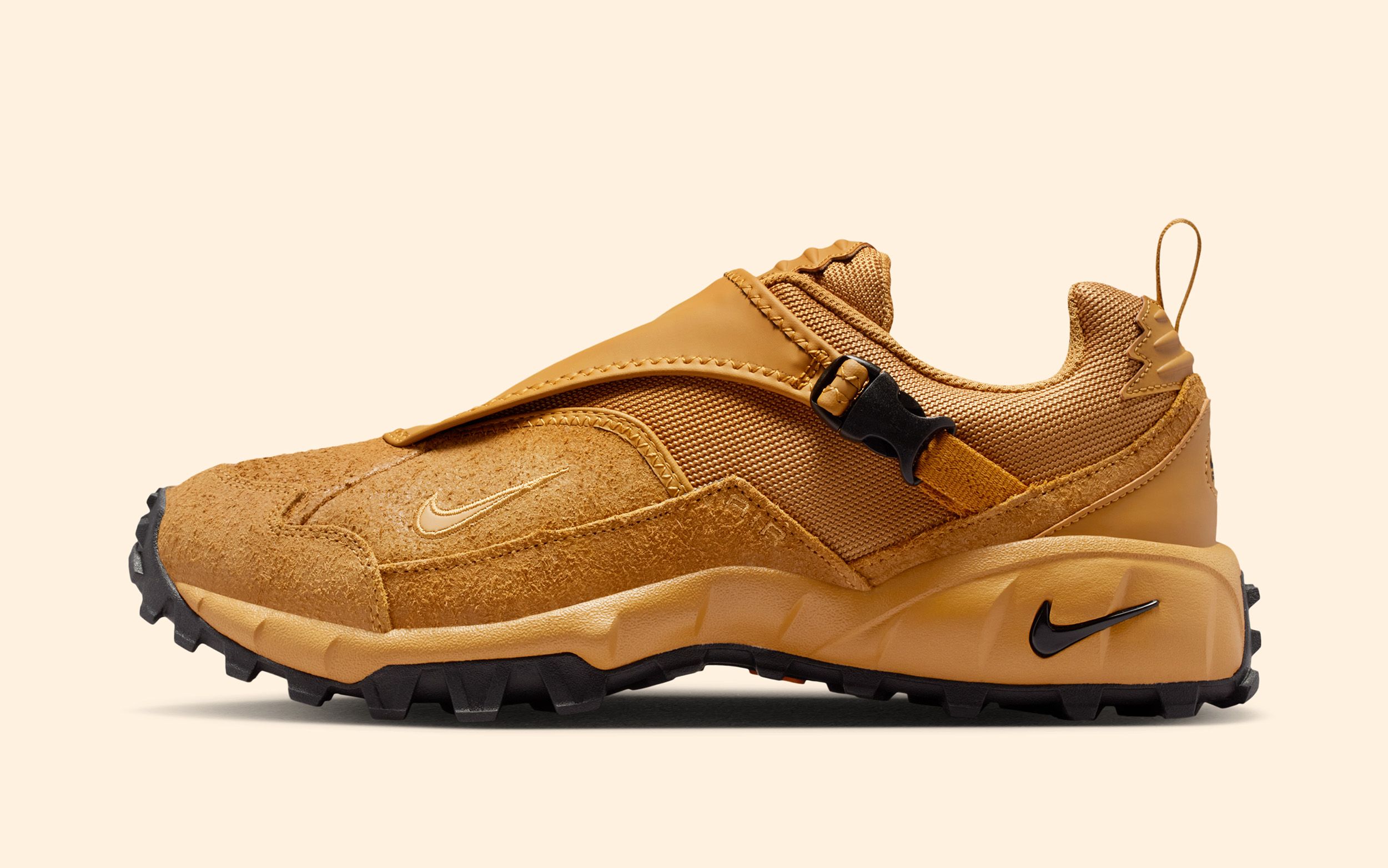 Nike's ACG Air Phassad Returns in a Rugged “Golden Harvest” Look