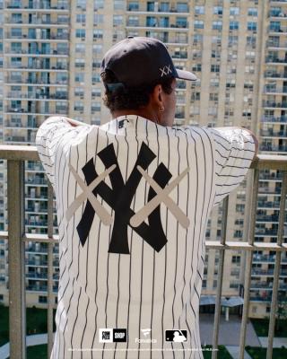 KAWS x MLB New York Yankees Collection. Photo via Complex & Fanatics.