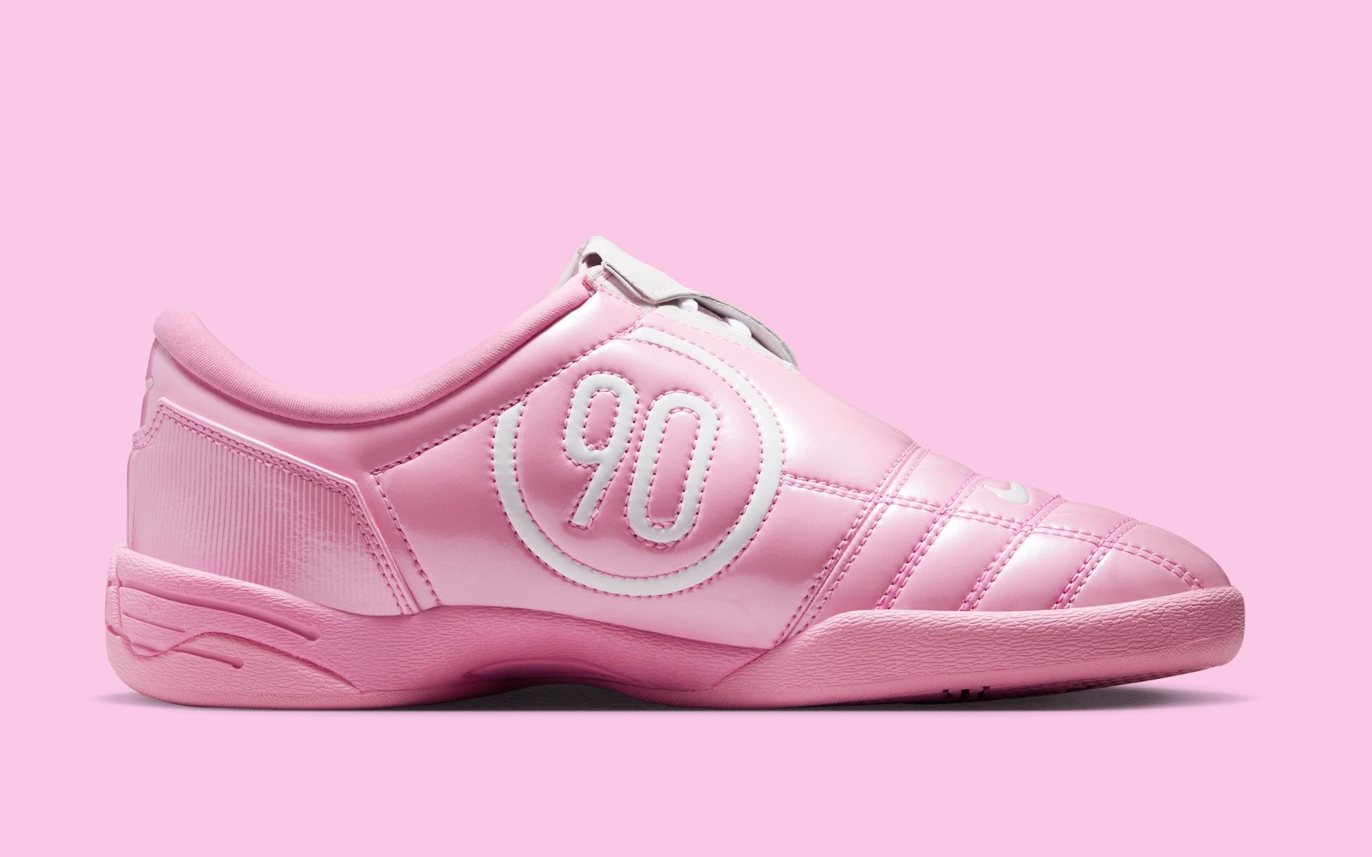 Nike's Trendy Total 90 III Indoor Gets a Pretty 