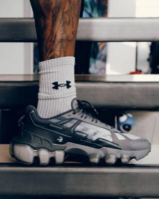 Under Armour Scorpio.