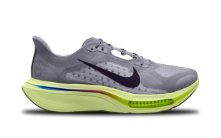 Men's Nike Pegasus Plus 2 "Stealth/Volt" (SKU: IZ5683-001). Photo via Athletic Annex.