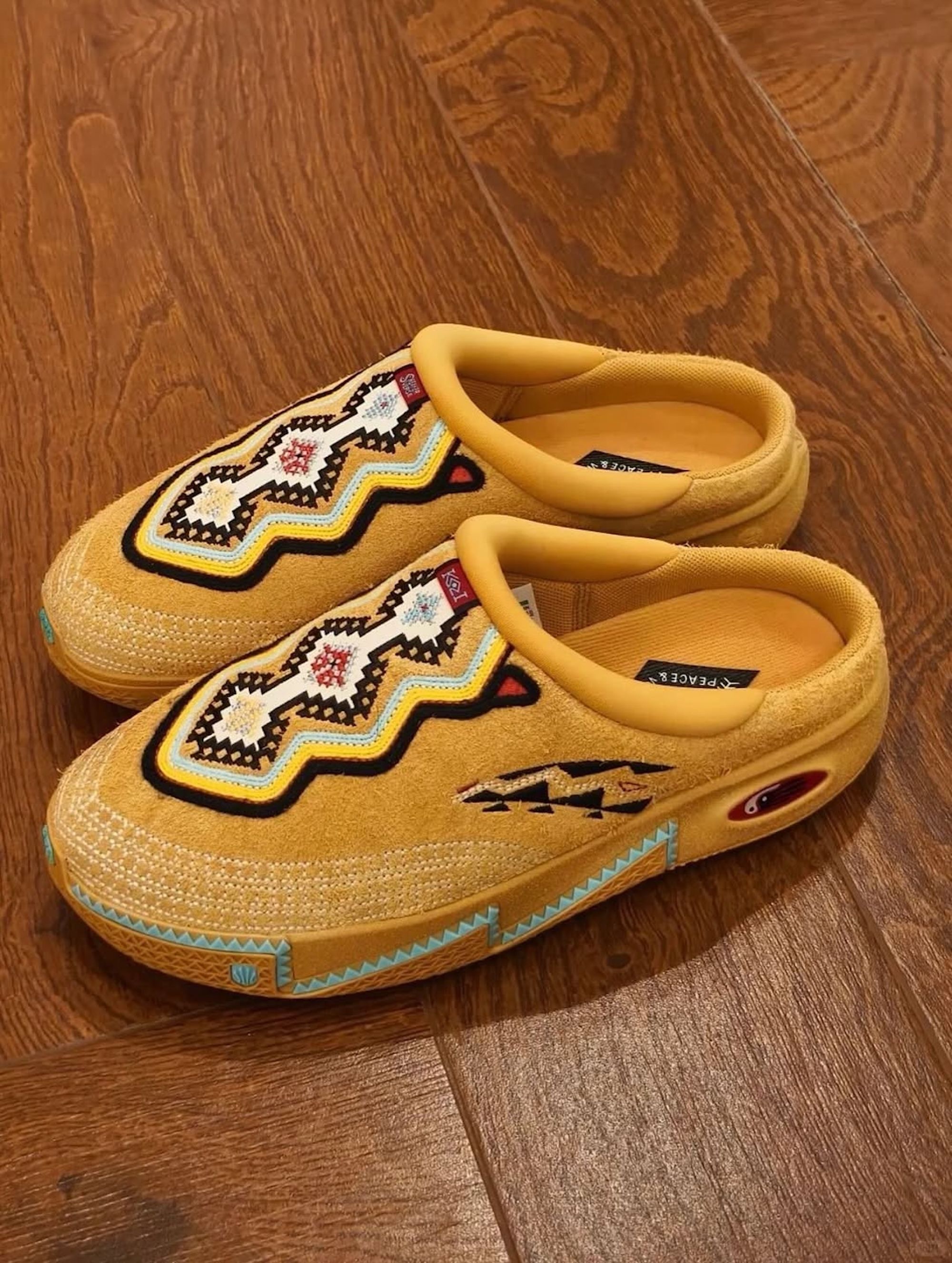 Kyrie Irving's ANTA KAI slip-on mules.