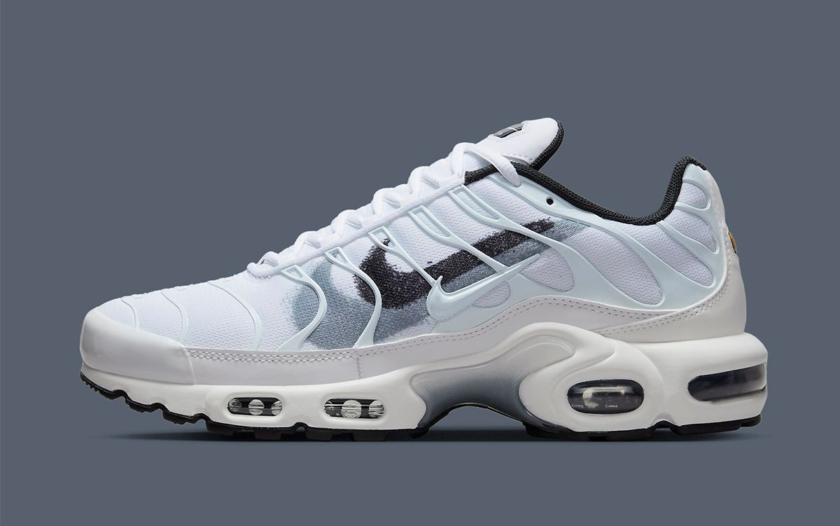 Air max sale plus spray