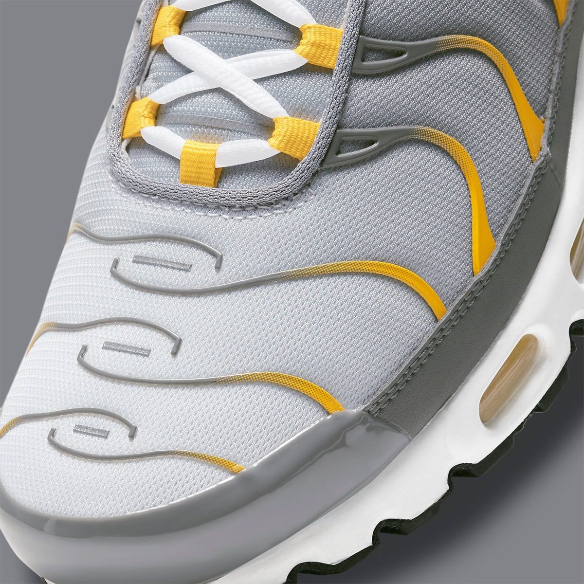 Air max shop plus grey yellow