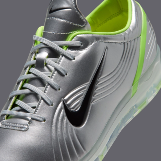 Nike Cryoshot "Mercurial Vapor 1" (Chrome/Lime; SKU: IQ8161-001). Photo via Nike.