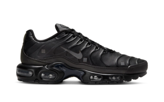 a cold wall nike air max plus black release date