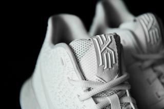 Nike Air Zoom Mercurial XI FK White. . .
