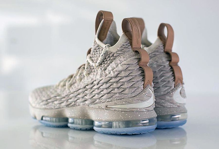 Official images of the Nike LeBron 15 “Ghost | House of Heat° display picture 1