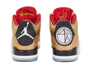 Spike Lee's Golden "Oscars" Air Jordan 3 PE is Up for Auction