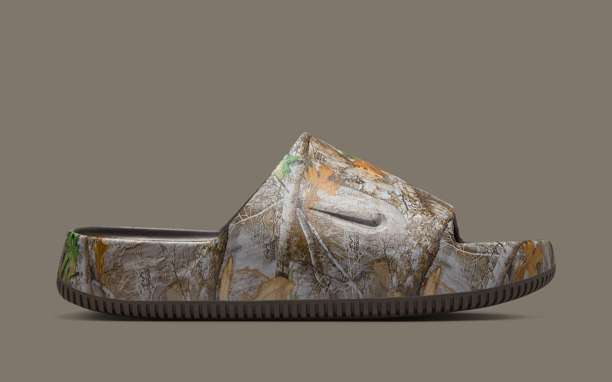★ナイキ★IB2885-200★Nike Calm Realtree★Slides★大人気★ Nike Calm Slide “Realtree” Release Info | Hypebeast
