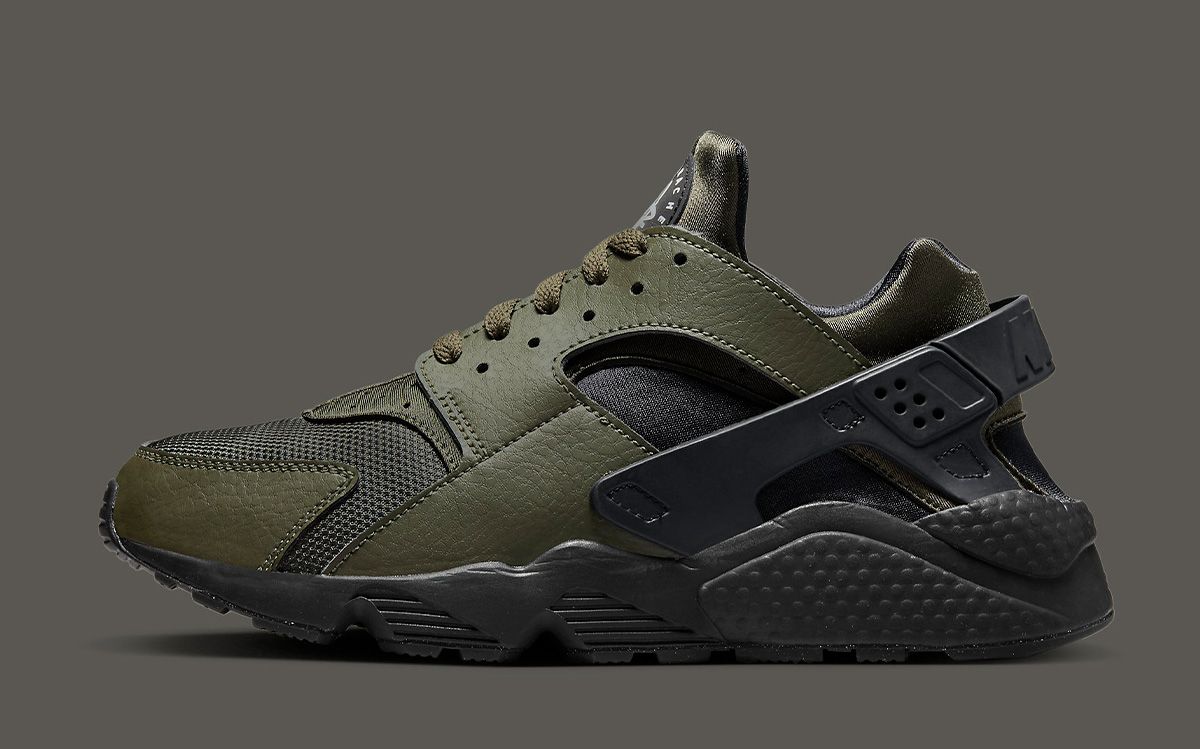 Nike air huarache clearance run olive green