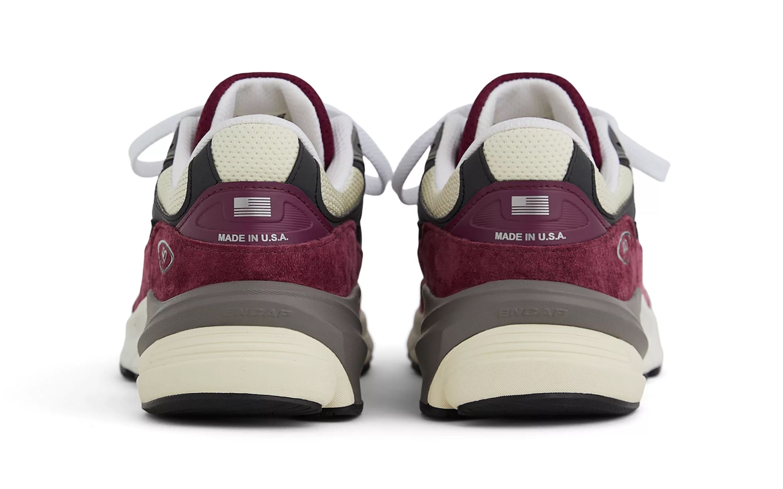 The New Balance 990v6 