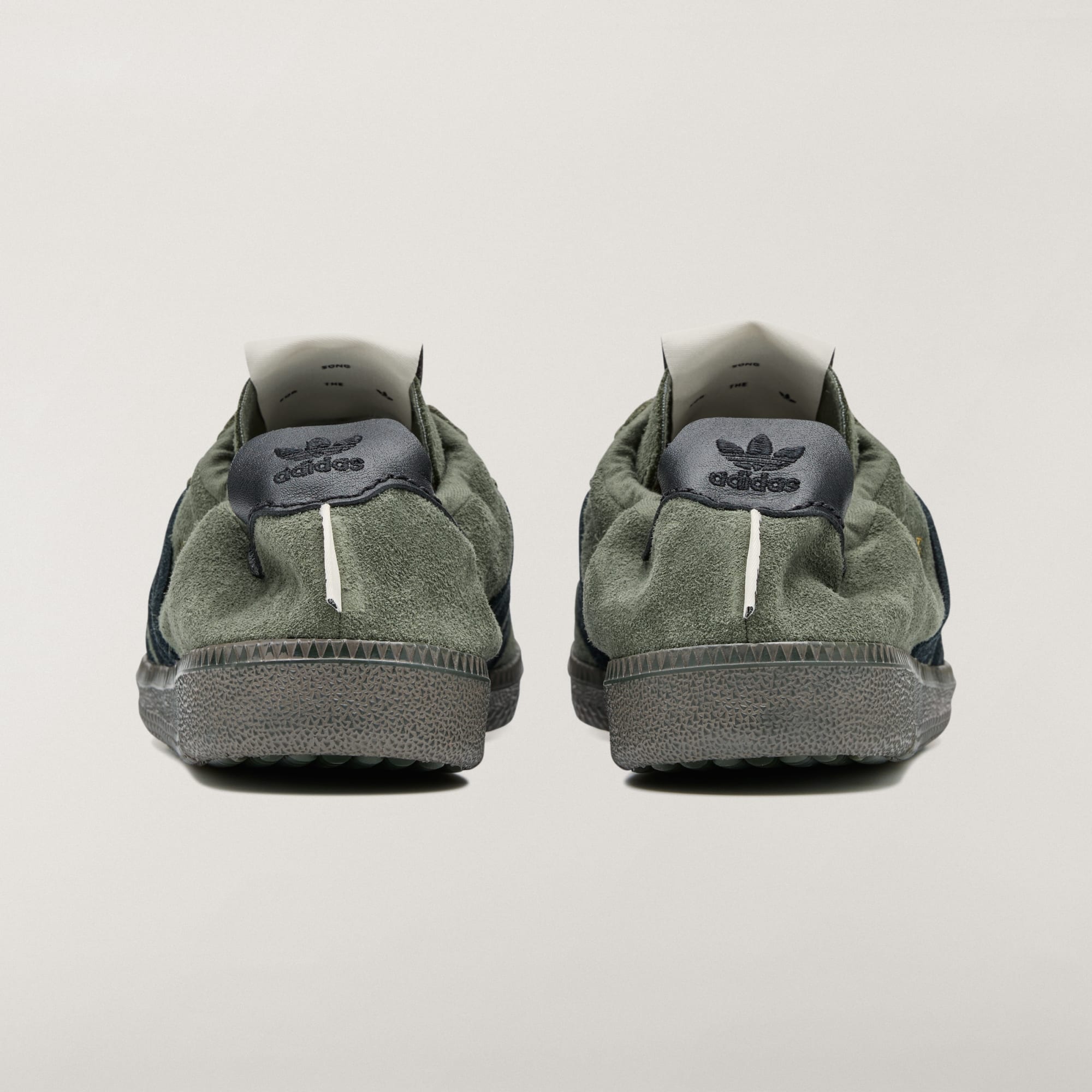 Song for the Mute x adidas Samba OG "Base Green" (SKU: HP8257). Photo via adidas.
