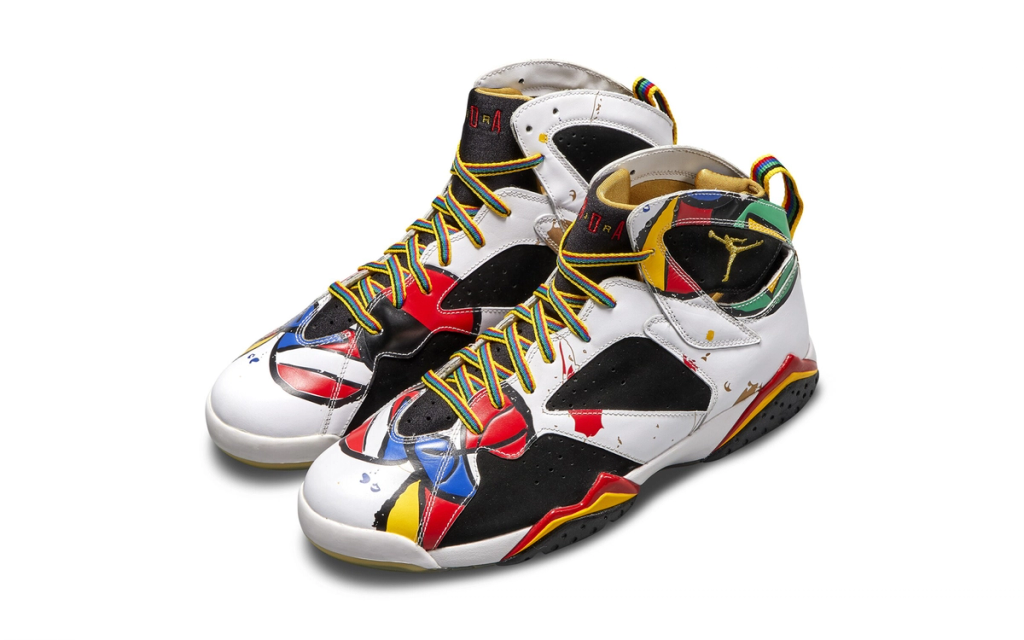 Air Jordan 7 Retro Miro colorway hero shot