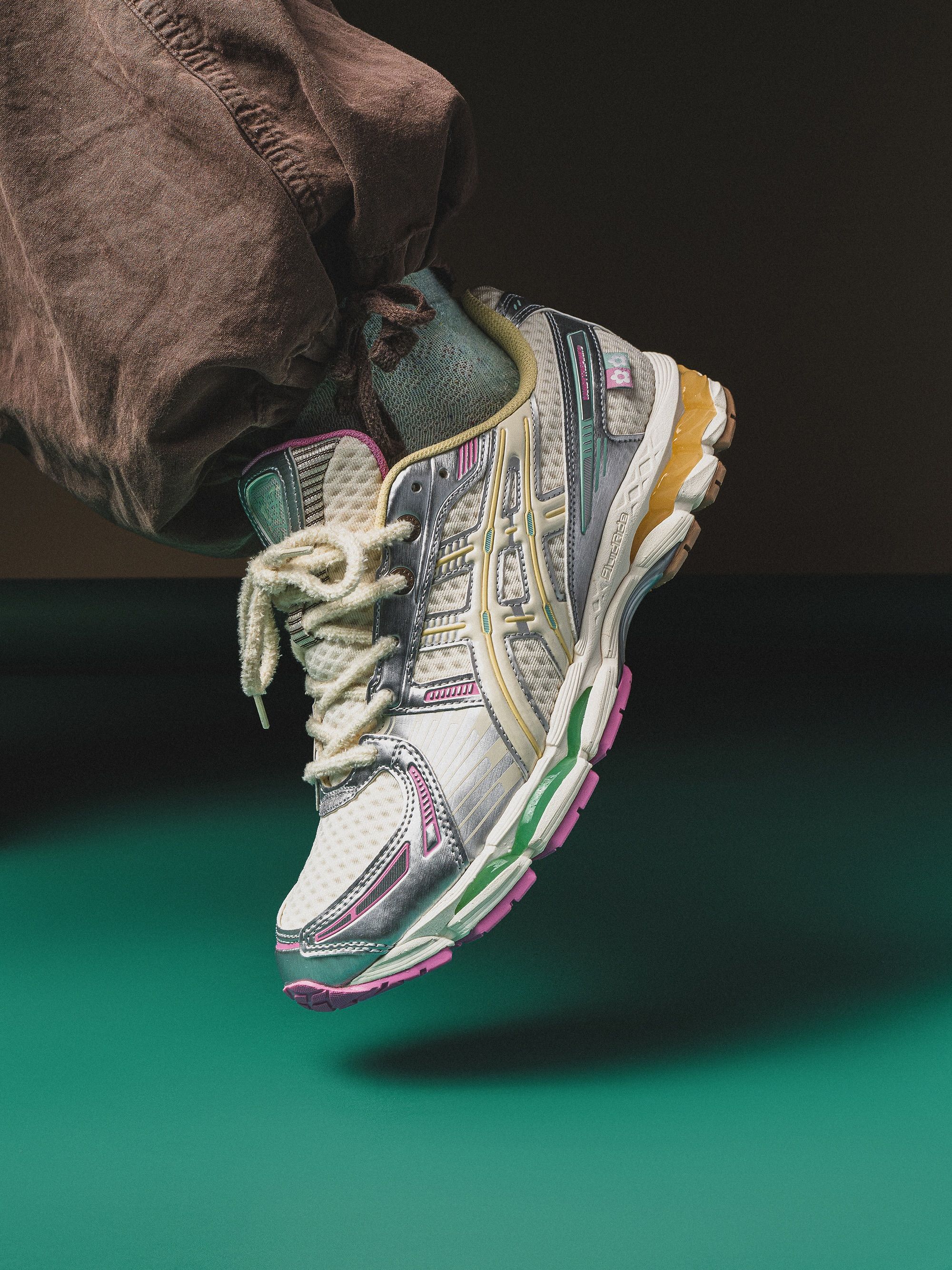 VANDYTHEPINK® x ASICS GEL-KAYANO® 12.1 "Vanilla" Collab. Photo by @ad__sneaks on Instagram.