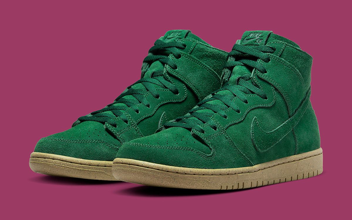 Official Images // Nike SB Dunk High Decon “Gorge Green