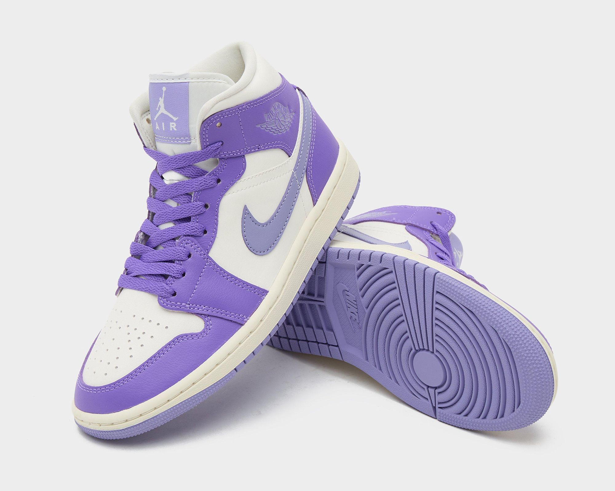 Nike Low-Top Sneakers in Lavender and Dark Purple Nike Dunk Low Next Nature Purple Black DD1873-500 main image 4