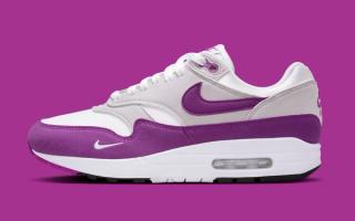 The Nike Air Max 1 "Bold Berry" Brings Back Mini Swoosh Branding