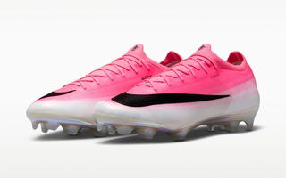 Nike Mercurial Vapor 17 Elite FG (SKU: IO1560-900). Photo via Nike.