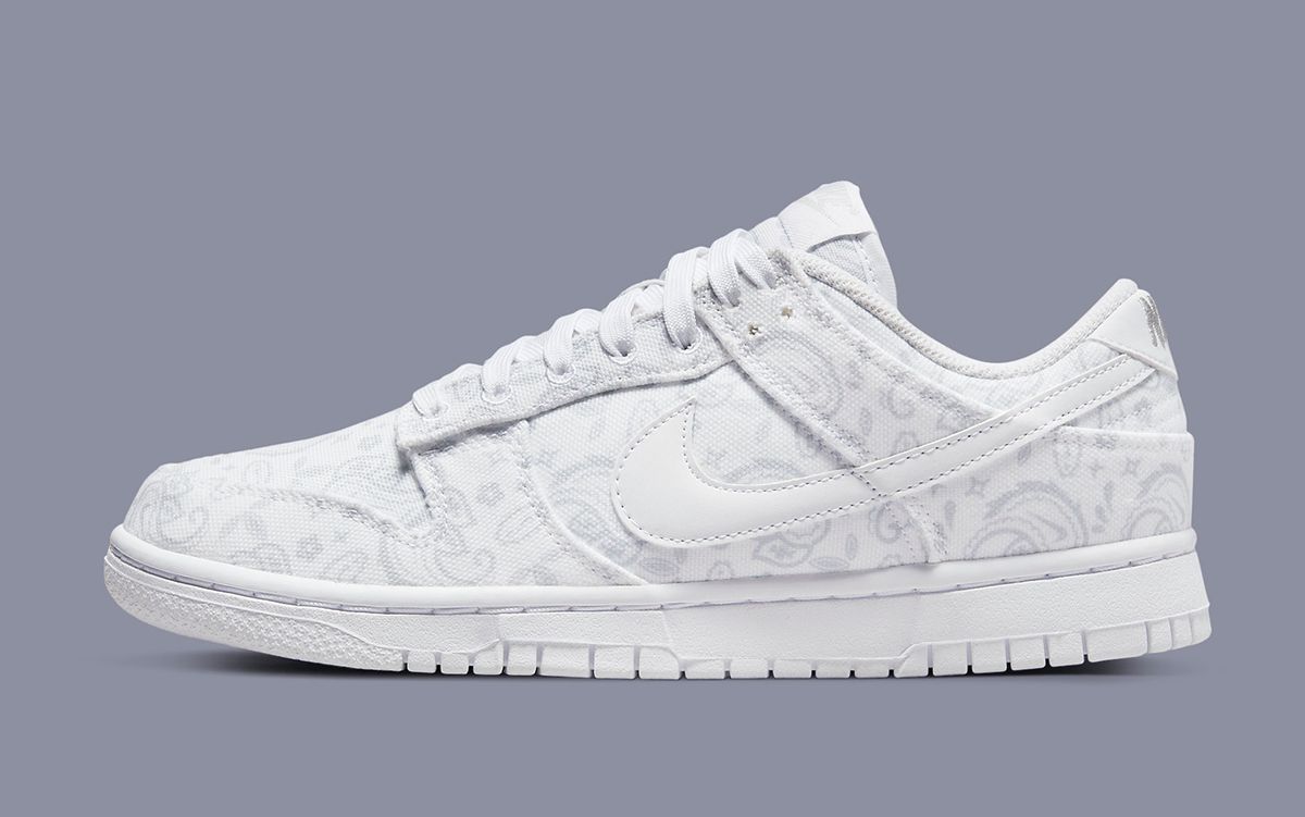 Nike sb low white