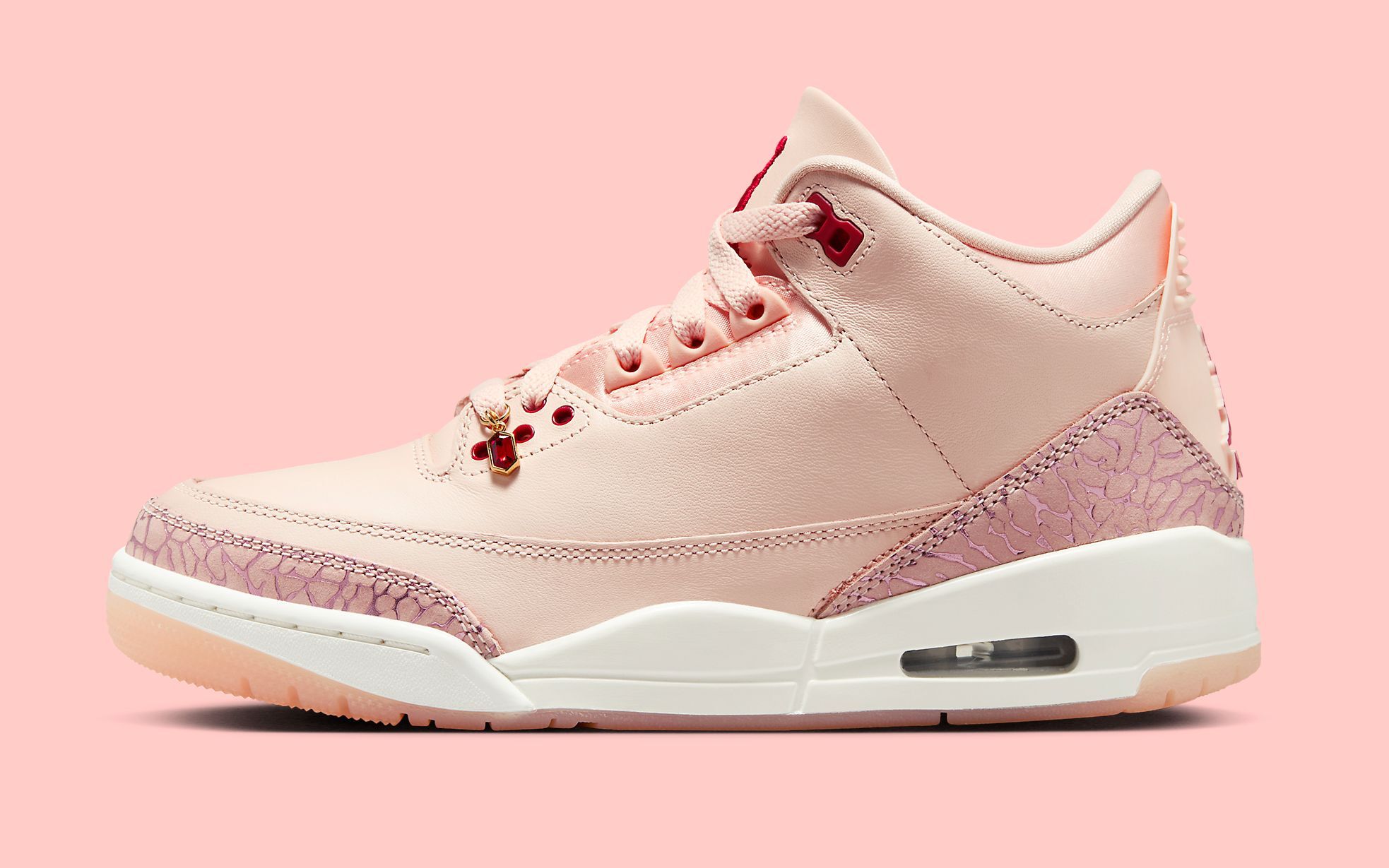 when do the valentine jordans come out