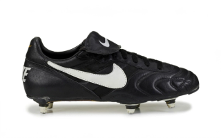 Original Nike Tiempo Premier football boots from 1994. Photo via The Football Museum.