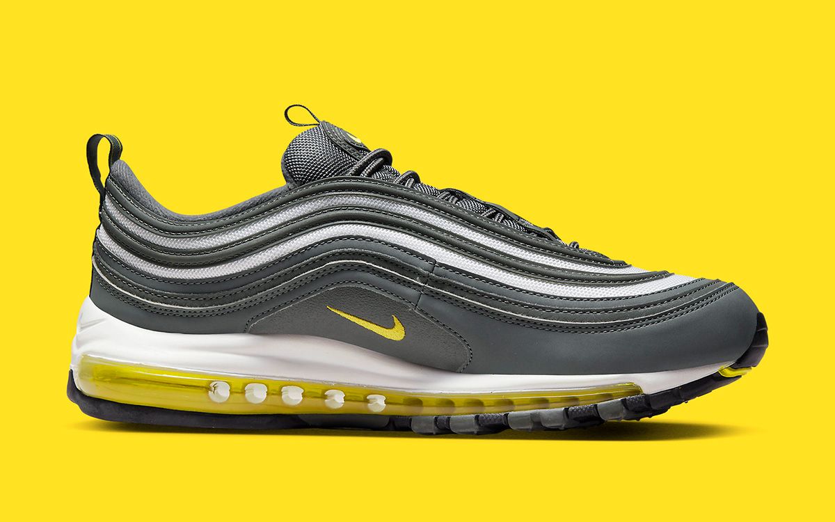 Air max best sale 97 silver yellow