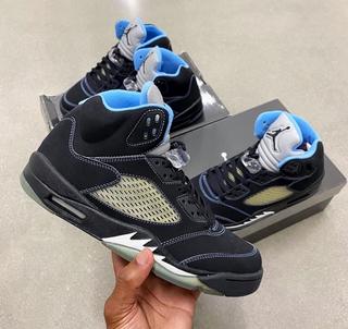 Air Jordan 5 "Black/University Blue" (2006 Release)