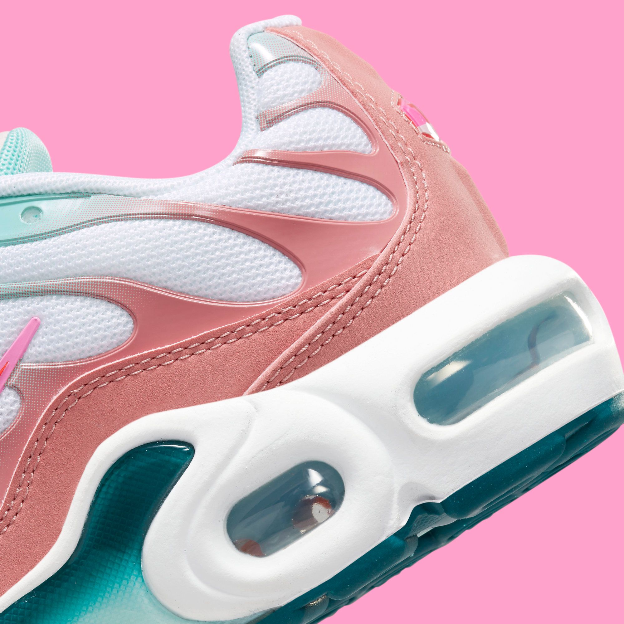 Pink air max outlet plus kids