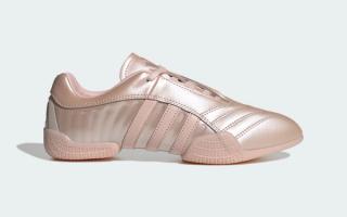 Women's adidas Taekwondo Mei Elite in an all "Sand Pink" color scheme.
