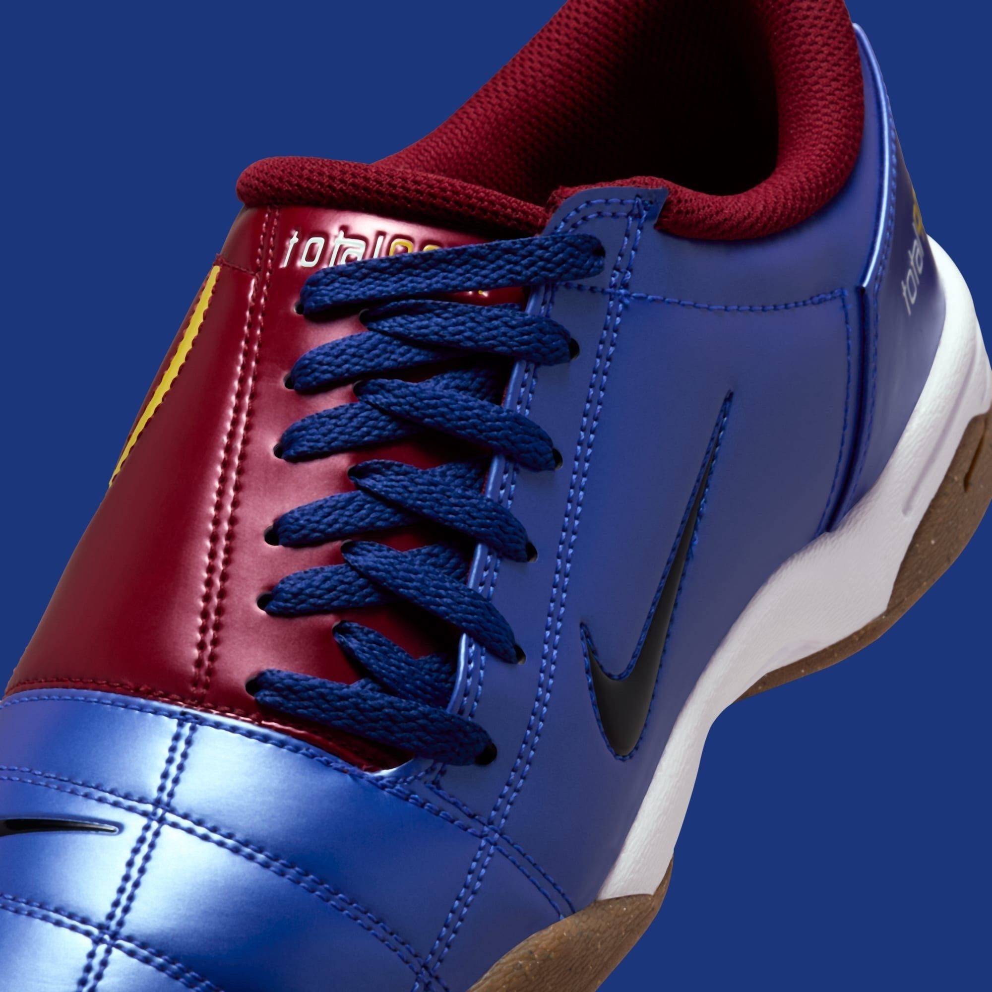 Nike Total 90 3 SP FC Barcelona HQ2851 401 Size 12 Soccer Futbol Blue Red Spain Nike Total 90 3 SP FC Barcelona HQ2851 401 Size 12 Soccer  main image 3