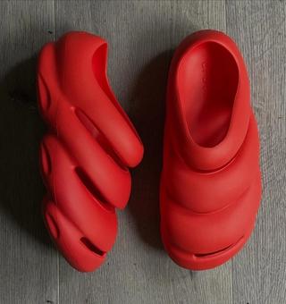 TEDx x Crocs ROY. Photo by @cidrobo on Instagram.