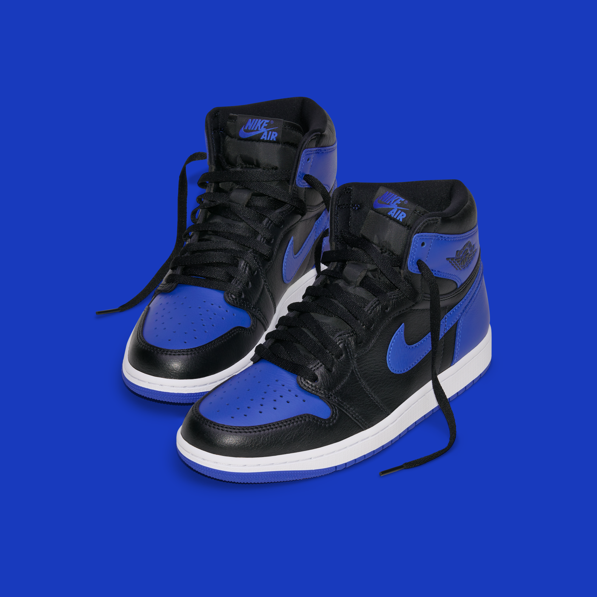 Air Jordan 1 High OG "Royal" (SKU: IQ5495-005). Photo via Nike.
