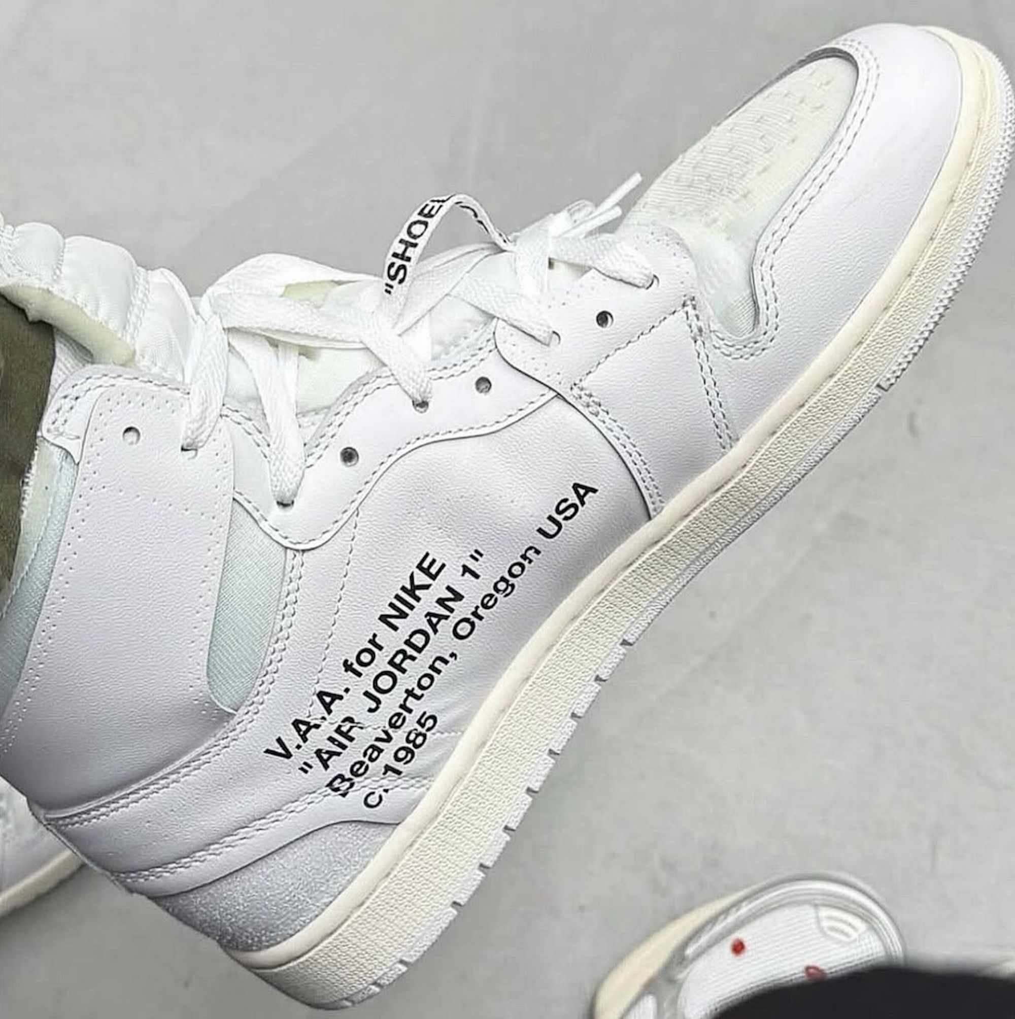 正規品 NIKE AIR JORDAN 1 x OFF-WHITE NRG ジョーダン 1 オフホワイト AQ0818 148 26.5 スニーカー 8.5 TEN Bonhams : Nike X Off White : Air Jordan 1 Retro High « Chicago