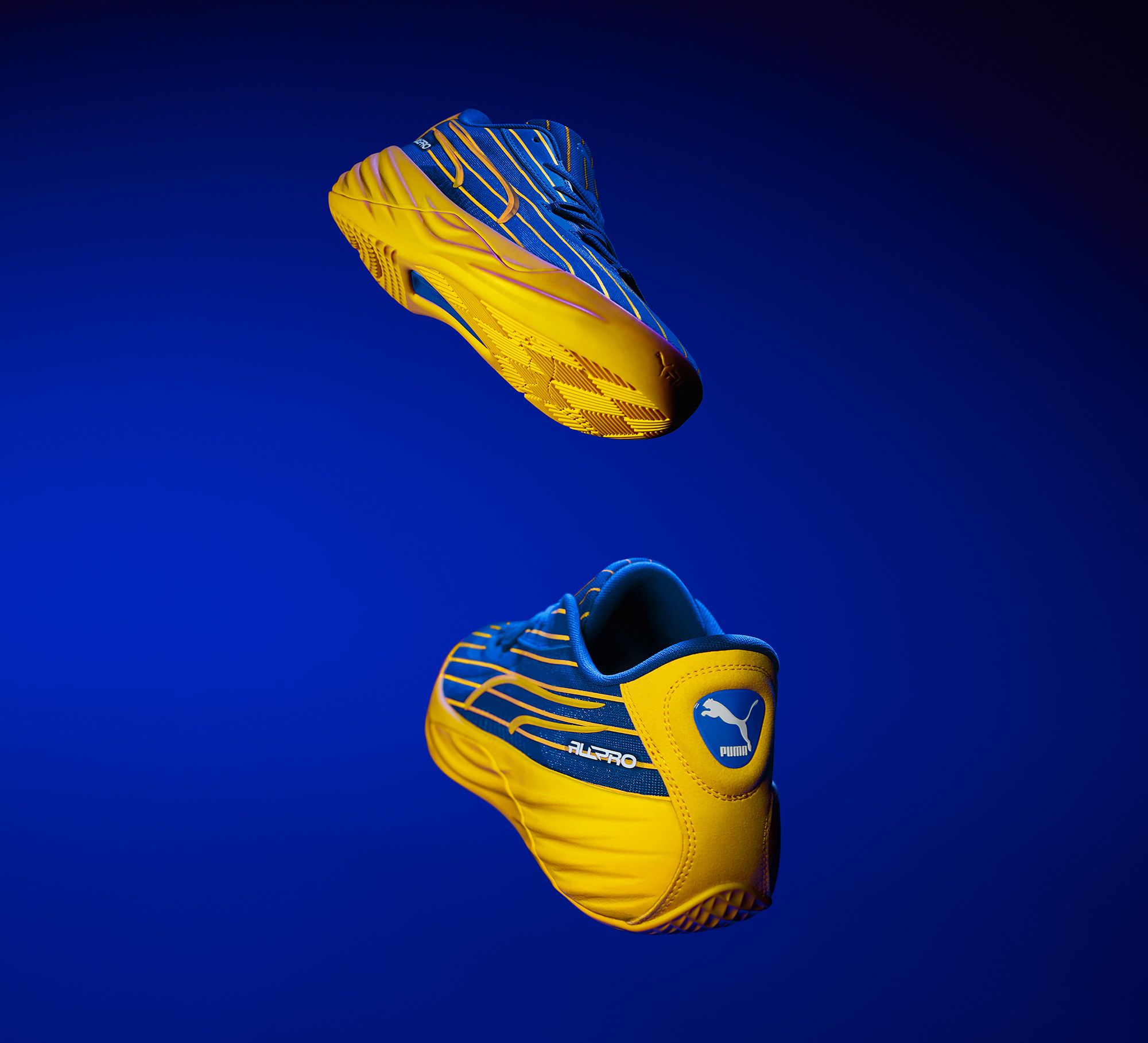 シューズ(男性用) All-Pro Nitro Indiana Pacers Pinstripes PUMA All-Pro NITRO “Pinstripes” Exibe Visual Nostálgico Do