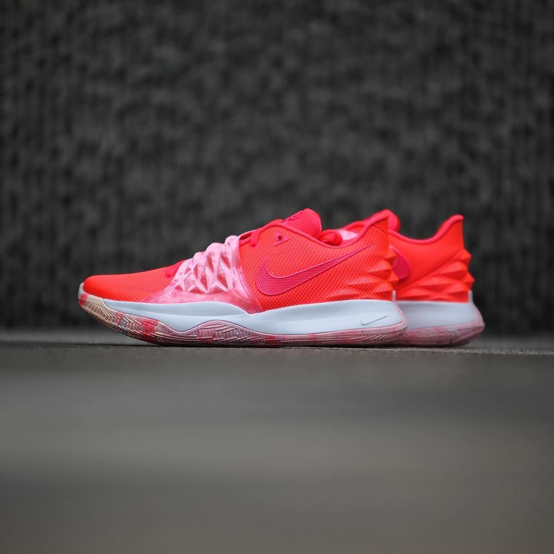 Kyrie 1 low store hot punch