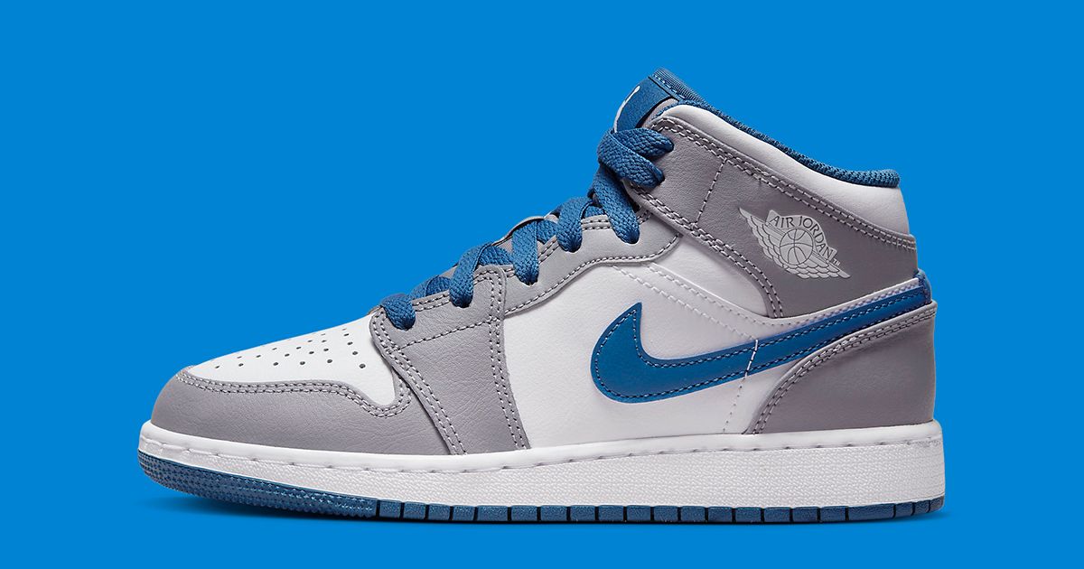 maize and blue jordan 1