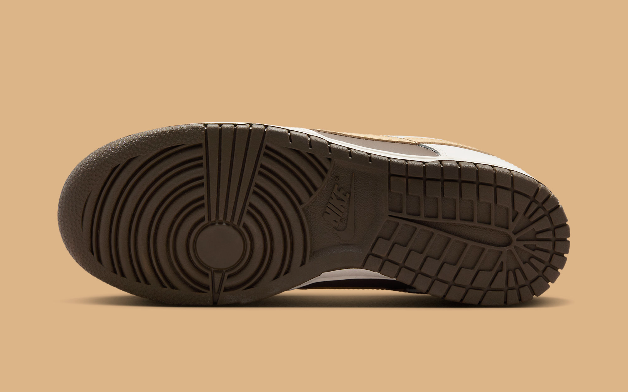 Official Images // Nike Dunk Low 
