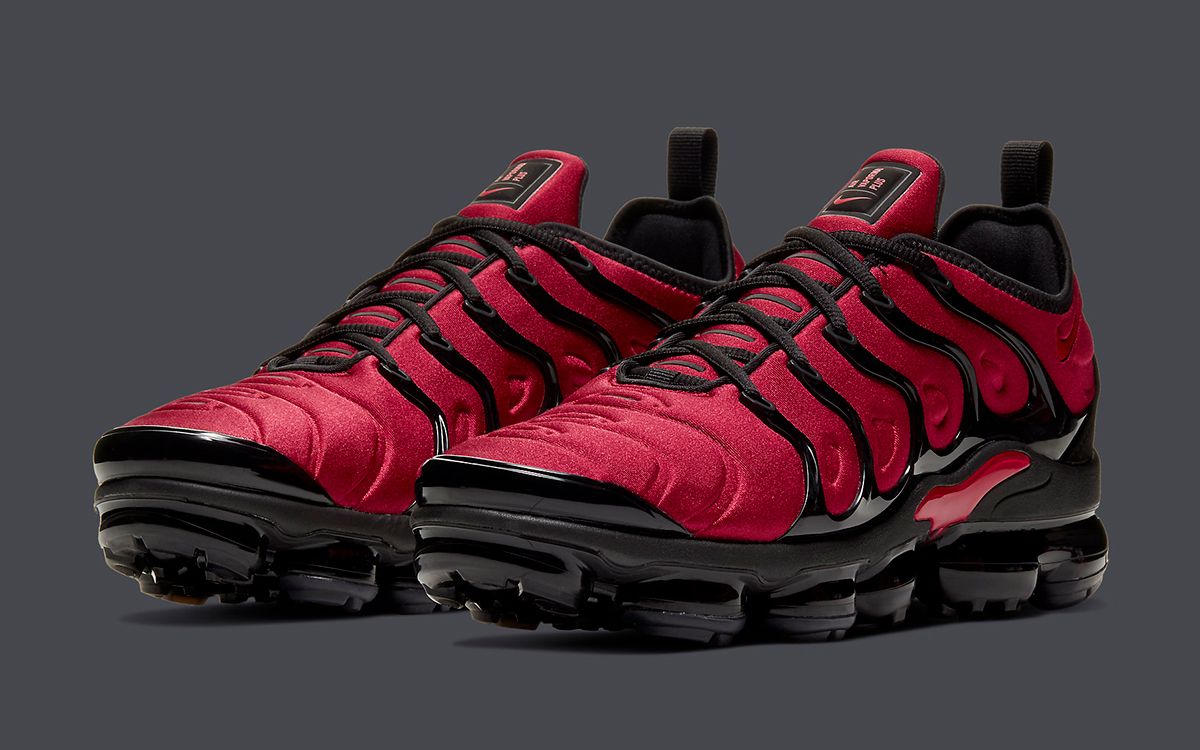 Available Now // Nike Air VaporMax Plus “University Red” | House of