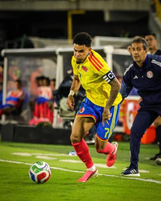 Luis Díaz wearing the "Road to Glory" adidas F50 HYPERFAST Laceless. Photo via Luis Díaz.