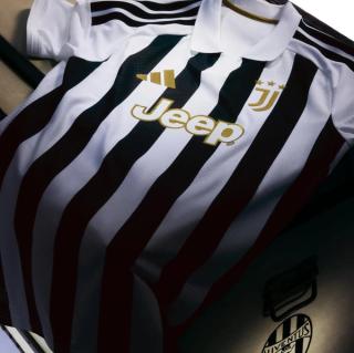 Juventus 26/27 adidas Home Authentic Short-Sleeve Jersey, featuring a white, black, and gold color scheme.