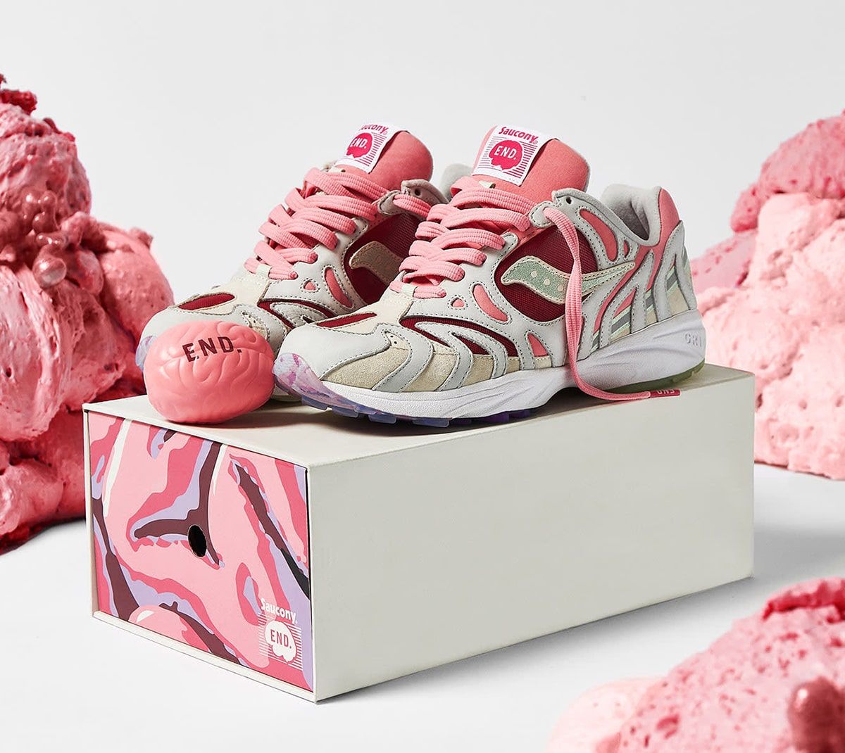 END Goes Cerebral on Saucony Azura 2000 “The Brain” Collaboration