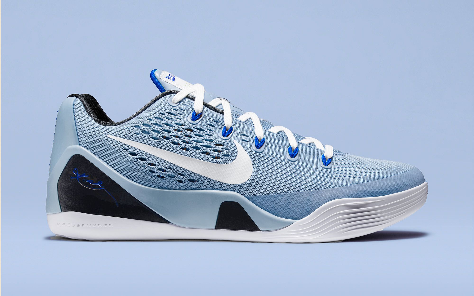 Nike Kobe 9 elite low EM Protoro 青 Nike Kobe 9 Elite Low EM Protro Team Banks 