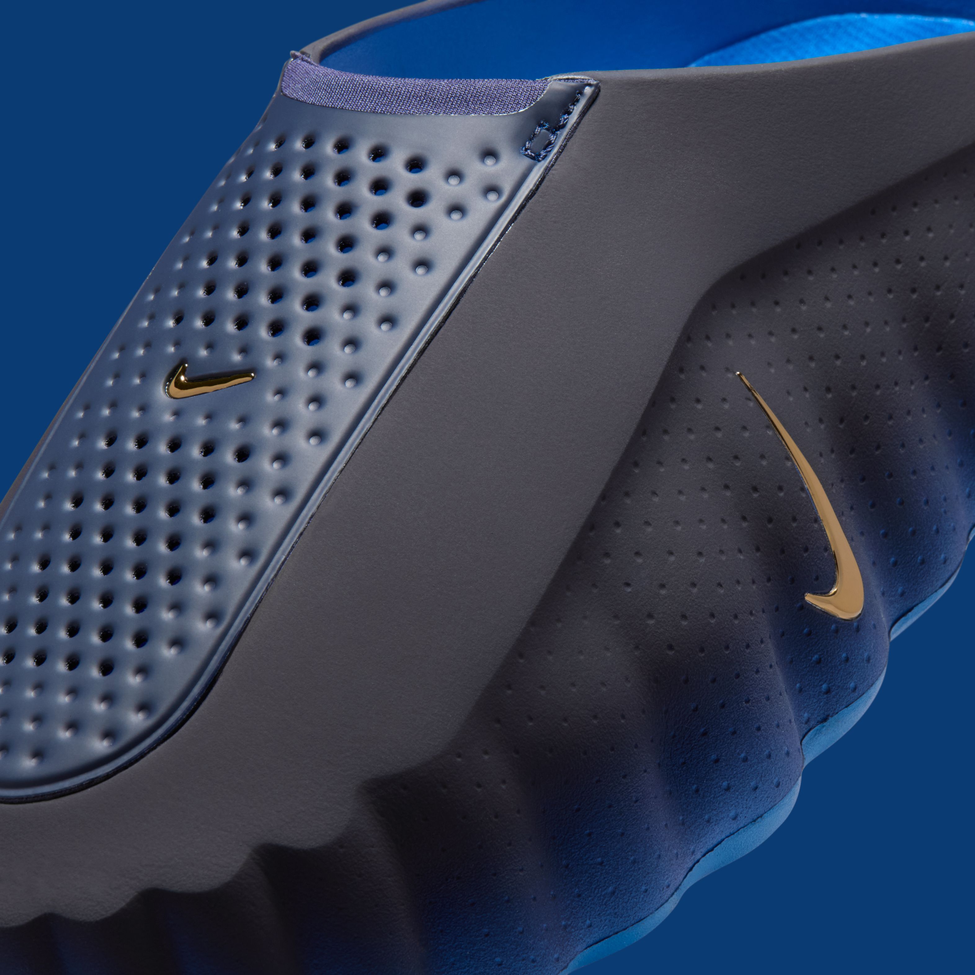 Nike Mind 001 