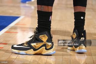 LeBron-James-Wearing-Nike-LeBron-13-Grammy-PE-March-26-2016