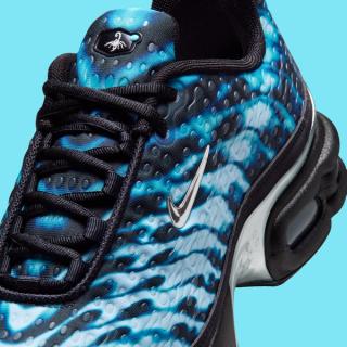 Nike Air Max Plus VII "Scorpion" (SKU: IQ9429-001) in a black and gamma blue color scheme.