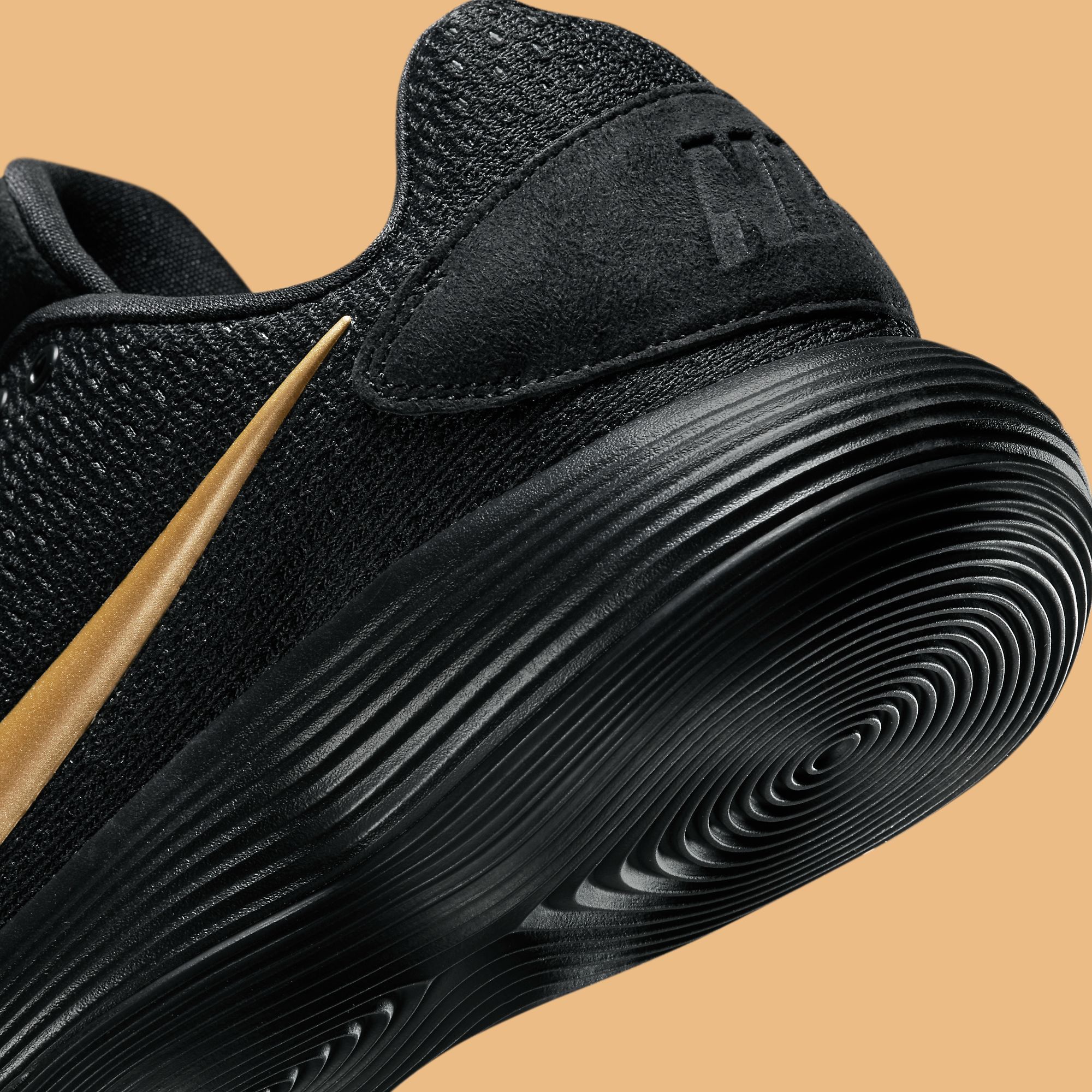 シューズ(男性用) NIKE HYPERDUNK 2017 LOW EP BLACK GOLD Nike Hyperdunk 2017 Low 'Black Gold' IH0634-070