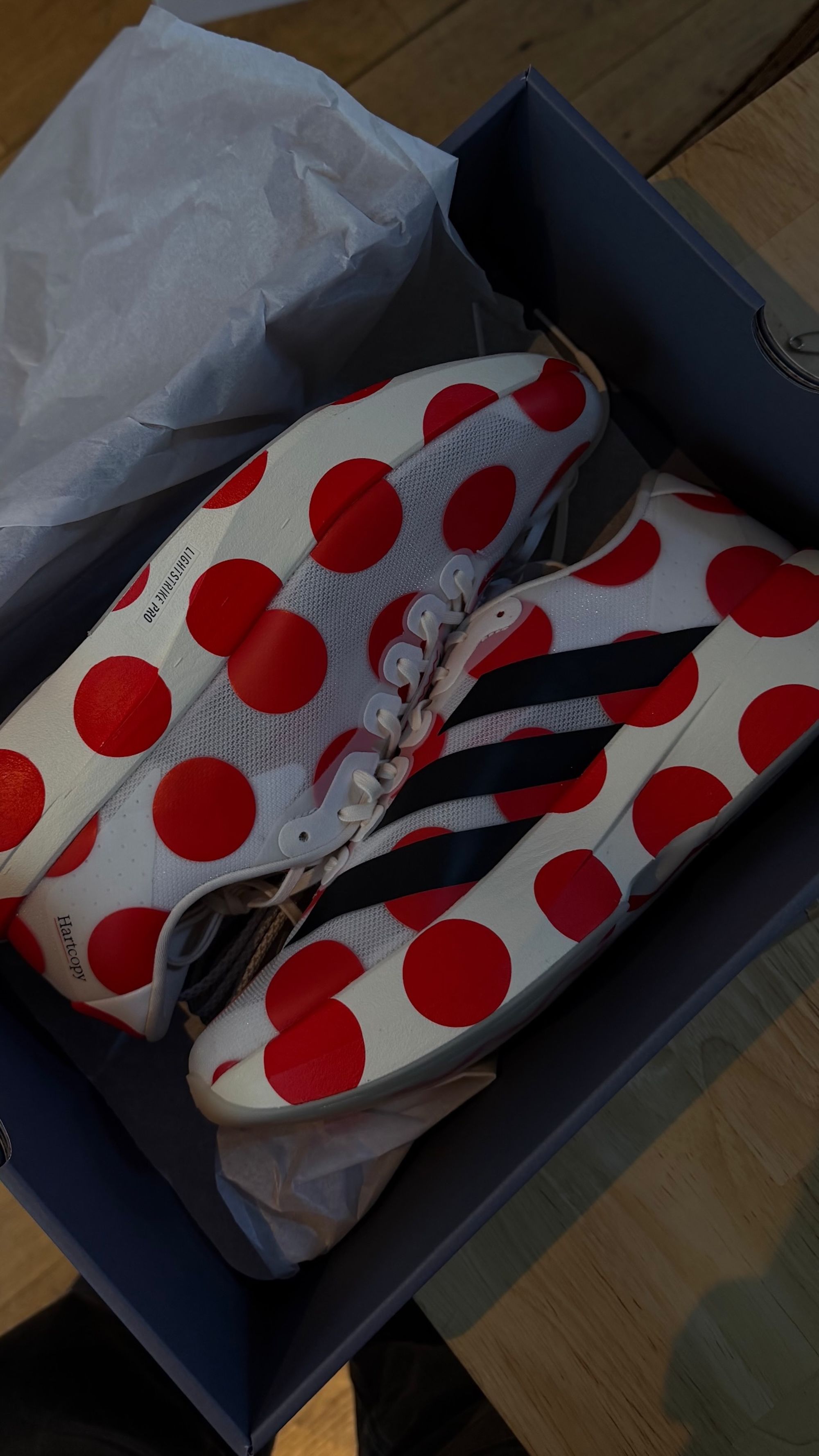 Photo via @lleumass on Instagram Stories.